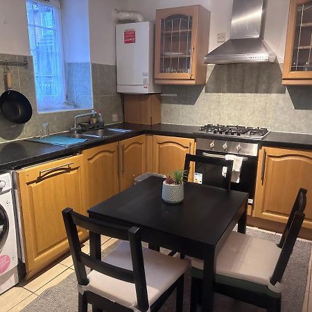 Holybush Bethnal Green Лондон Экстерьер фото