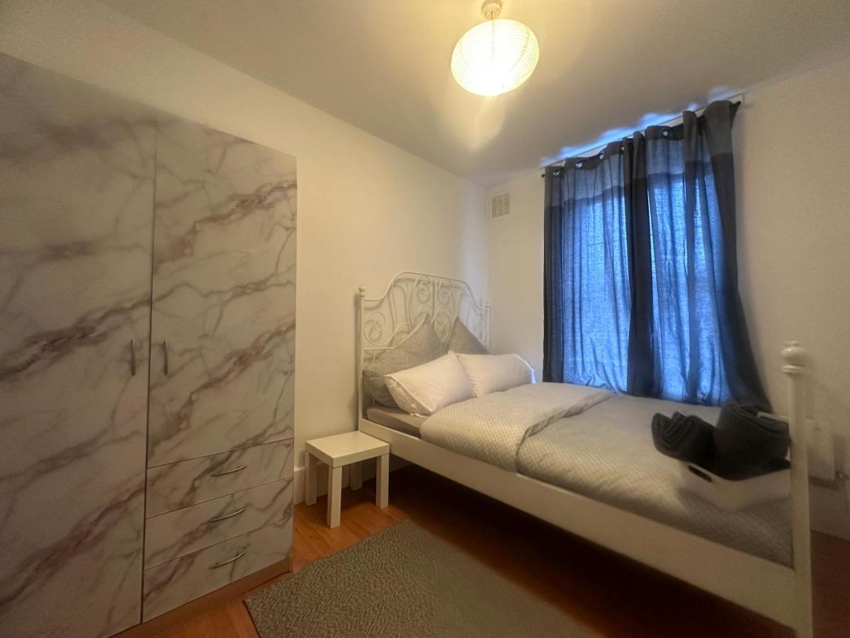 Holybush Bethnal Green Лондон Экстерьер фото